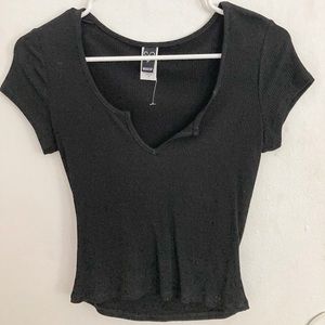 Windsor Black Cropped Tee
